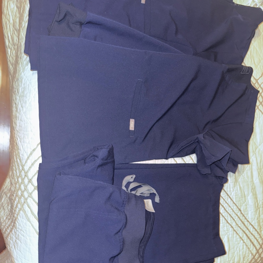 WOMENS FIGS SCRUB SET